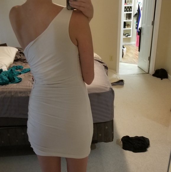 Dress - Picture 5 of 8